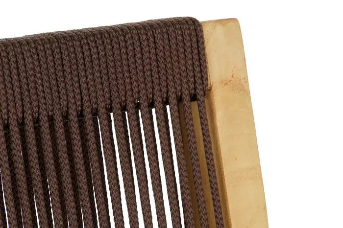 Mesa de comedor Areguá Set 5 de teca con sillas de cuerda marrón – Maena Home