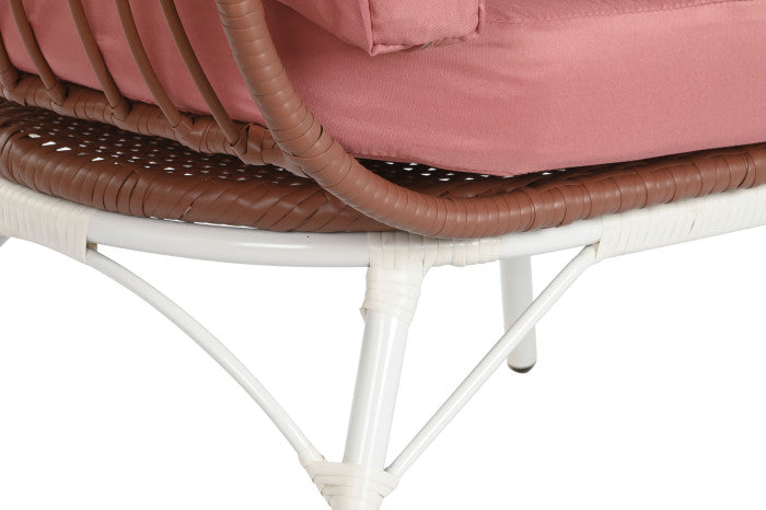 Sillón de ratán sintético rosa viejo con cojines para exterior
