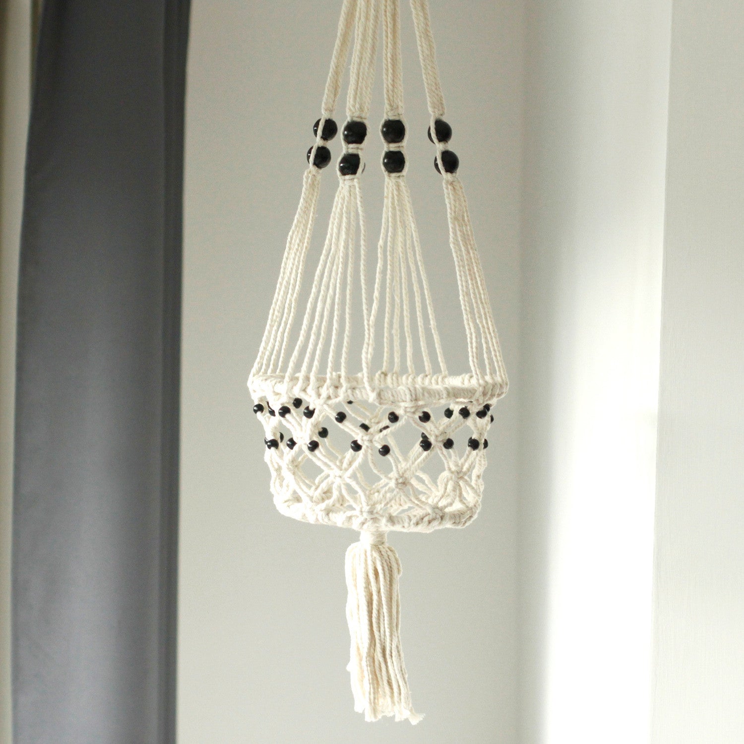 Macetero de Macrame - Gran con Cuentas - MAENA HOME